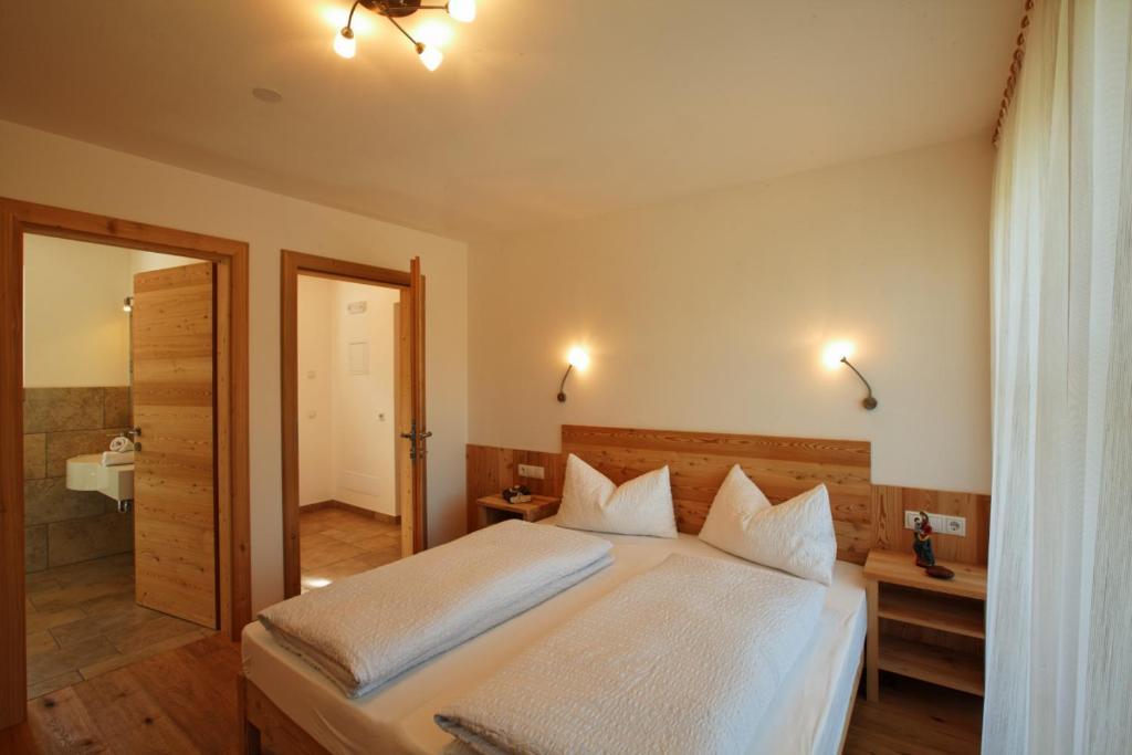 Refugium Laflu Apartments Corvara In Badia Phòng bức ảnh